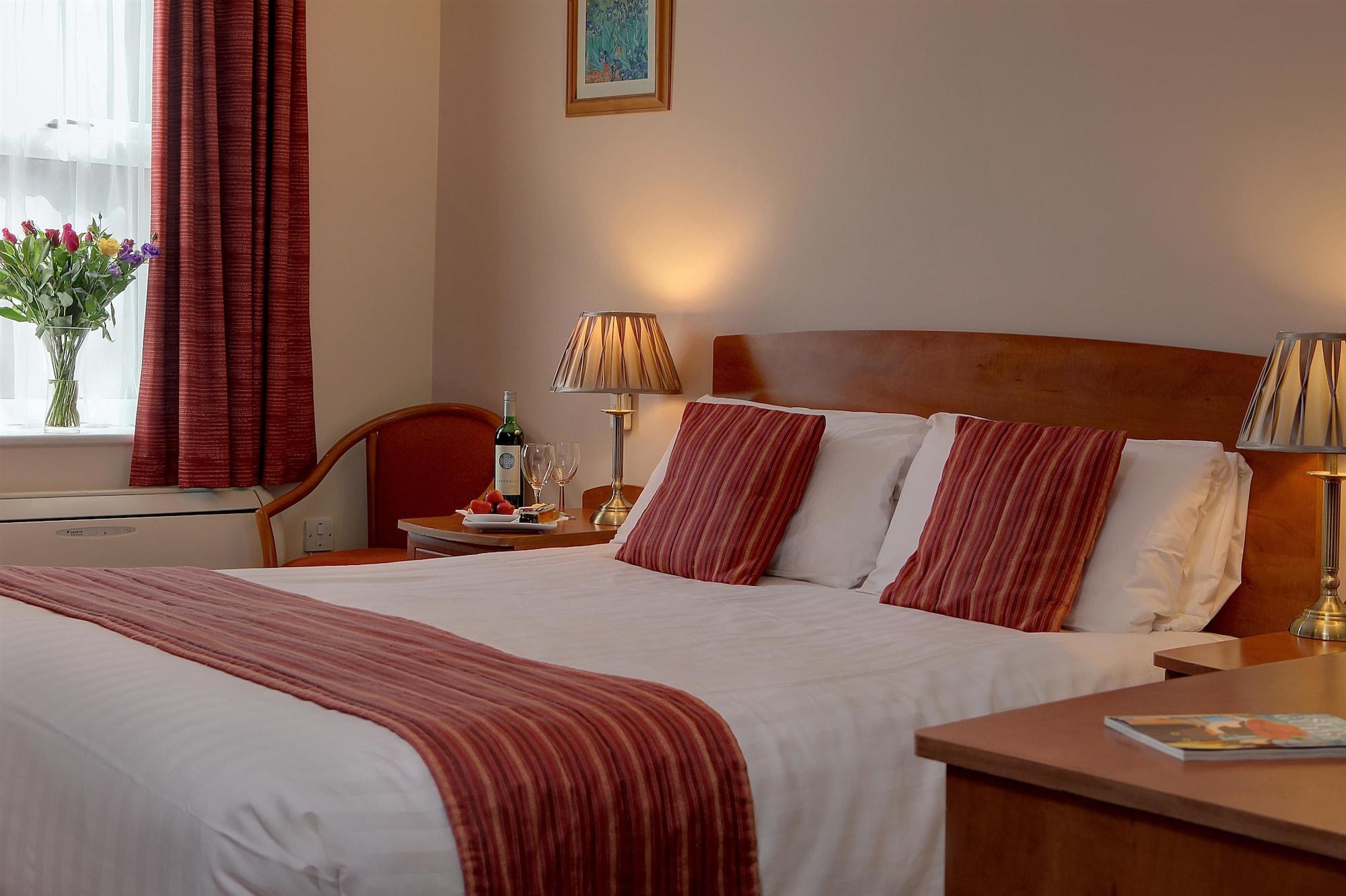 Best Western Claydon Hotel Exterior photo